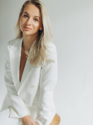 1:1 Private Mentoring Personalised Nail Training & Business Development